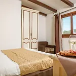 Domus De Vida * Palau
