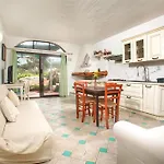 Domus De Vida * Palau