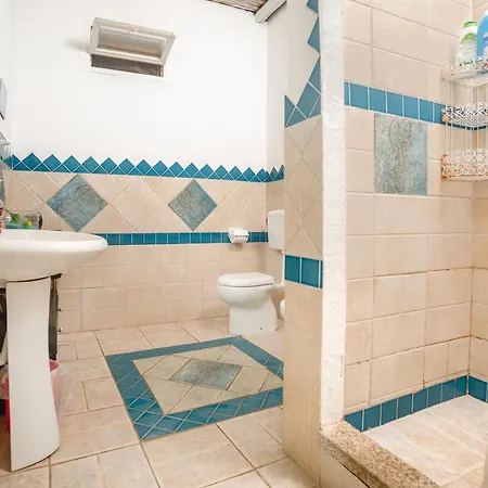 Domus De Vida ホテル パラーウ