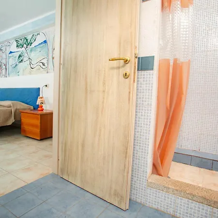 Domus De Vida パラーウ