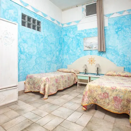 ホテル Domus De Vida パラーウ